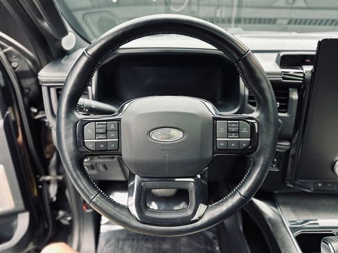 Used 2023 Ford F150 Lightning Platinum AWD/4WD image 32