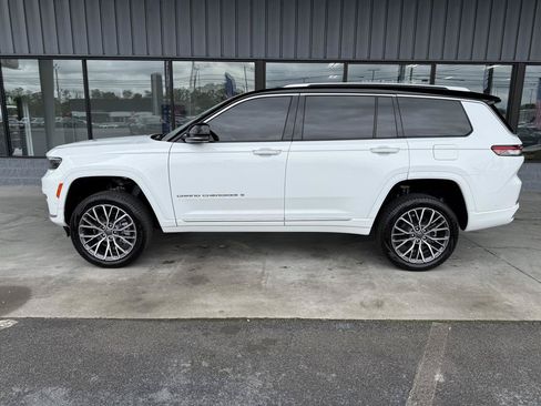 Used 2023 Jeep Grand Cherokee L Summit AWD/4WD image 8