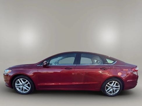 Used 2013 Ford Fusion SE FWD image 2