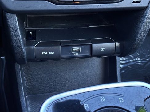 Used 2019 Kia Niro EX Premium image 30