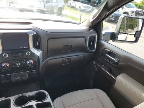 Used 2022 GMC Sierra 2500 SLE w/ SLE Convenience Package AWD/4WD image 16