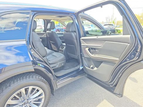Used 2024 MAZDA CX-90 3.3 Turbo w/ Preferred Package AWD/4WD image 26