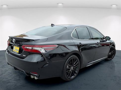 Used 2022 Toyota Camry XSE image 24