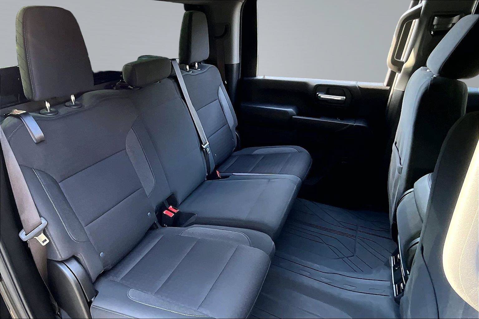 Used 2024 Chevrolet Silverado 2500 Custom w/ Custom Value Package AWD/4WD image 28