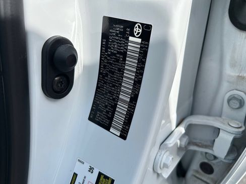 Certified 2024 Toyota Corolla LE FWD image 32