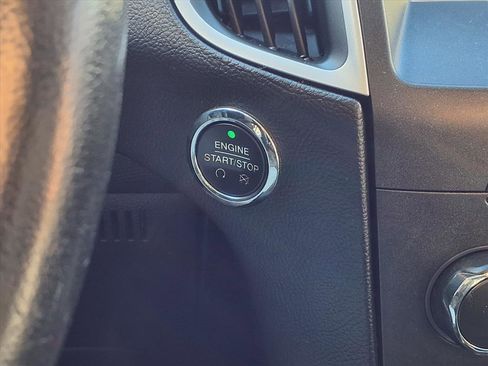 Used 2016 Ford Edge SEL w/ Canadian Touring Package image 17