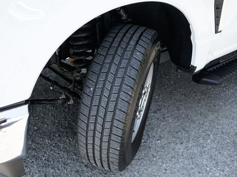 Used 2024 Ford F250 XL w/ XL Chrome Package image 42