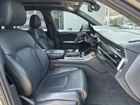 Used 2020 Audi Q7 3.0T Prestige w/ Prestige Package AWD/4WD image 34