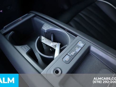 Used 2024 Kia EV9 GT-Line image 32