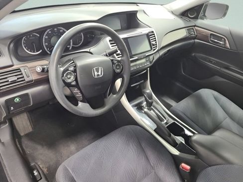 Used 2017 Honda Accord EX image 22