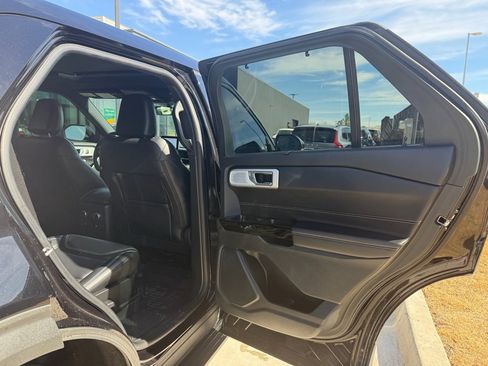 Used 2022 Ford Explorer ST w/ Equipment Group 401A image 10