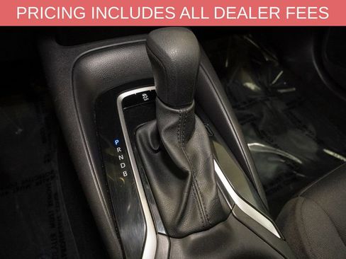 Used 2025 Toyota Corolla LE FWD image 15