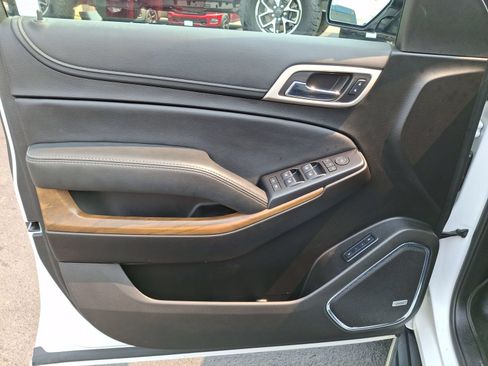 Used 2019 GMC Yukon Denali AWD/4WD image 12