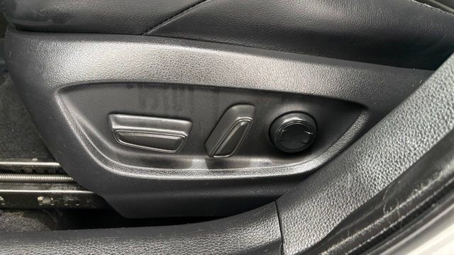 Used 2022 Toyota Corolla XSE w/ Carpet Mat Package (TMS) FWD image 12