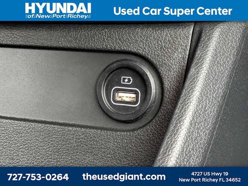 Used 2021 Hyundai Santa Fe SE w/ Cargo Package FWD image 26