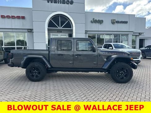 Used 2023 Jeep Gladiator Mojave w/ LED Lighting Group AWD/4WD image 6
