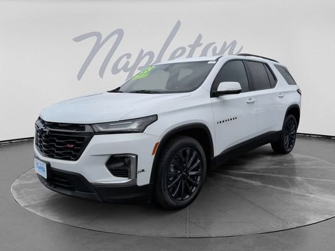 Used 2023 Chevrolet Traverse RS AWD/4WD image 1