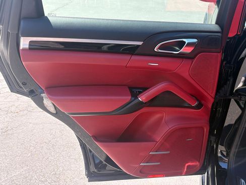 Used 2016 Porsche Cayenne GTS AWD/4WD image 26