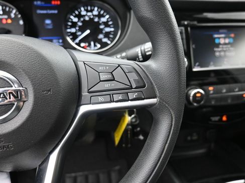 Used 2020 Nissan Rogue Sport S FWD image 6