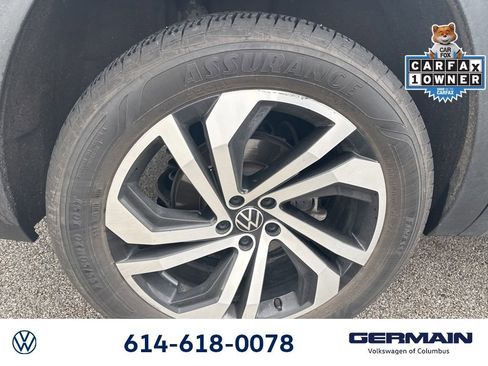 Used 2020 Volkswagen Atlas Cross Sport SEL Premium AWD/4WD image 16