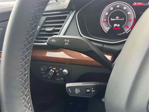 Used 2023 Audi Q5 2.0T Prestige w/ Prestige Package image 26