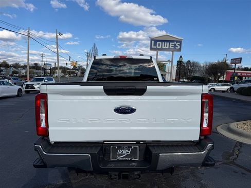 Used 2026 Ford F250 XLT image 9