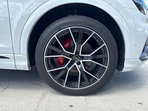 Used 2021 Audi Q8 Premium Plus w/ Premium Plus Package AWD/4WD image 23