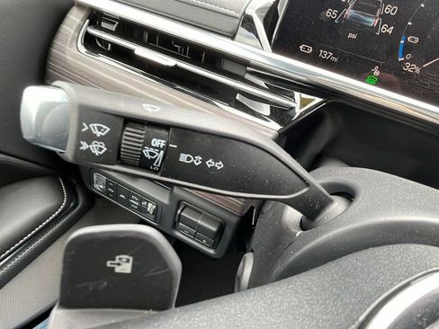 New 2024 GMC Sierra EV Denali image 32