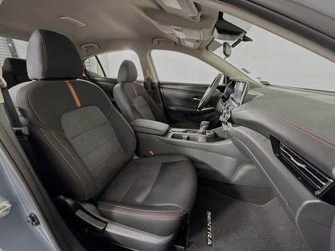 Certified 2025 Nissan Sentra SR w/ Midnight Edition image 24