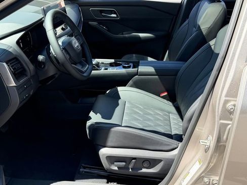 New 2026 Nissan Rogue Platinum AWD/4WD image 21