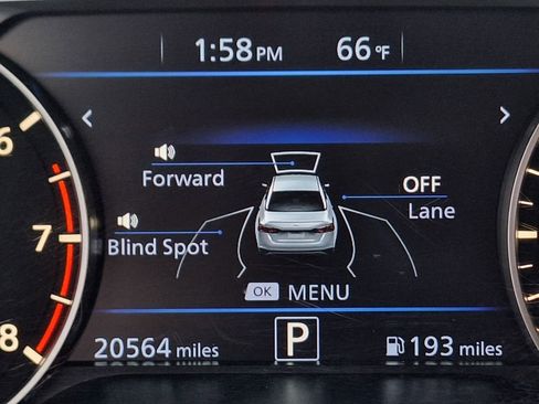 Used 2024 Nissan Altima 2.5 SR w/ SR Premium Package image 19