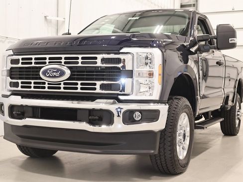 Certified 2024 Ford F250 XLT w/ FX4 Off-Road Package image 6