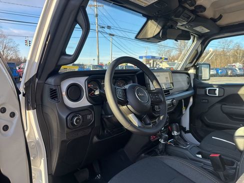 New 2026 Jeep Wrangler Unlimited Sport AWD/4WD image 19