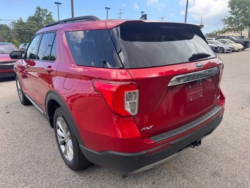 Certified 2023 Ford Explorer XLT w/ Equipment Group 202A AWD/4WD image 3
