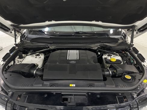 Used 2015 Land Rover Range Rover Supercharged AWD/4WD image 26