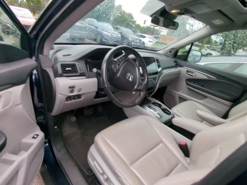 Used 2020 Honda Ridgeline RTL image 8