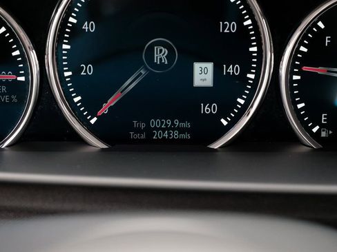 Used 2022 Rolls-Royce Cullinan Black Badge AWD/4WD image 18