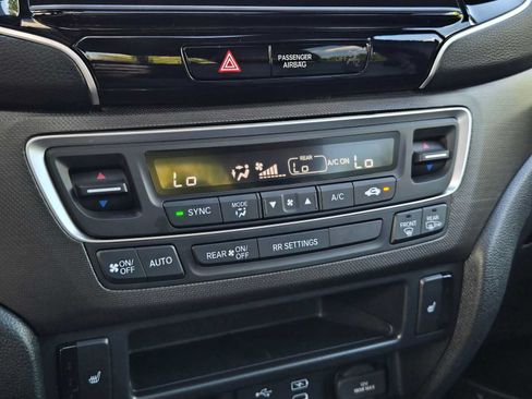 Used 2024 Honda Ridgeline TrailSport image 31