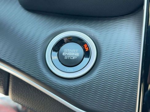 New 2025 Jeep Grand Cherokee Laredo X w/ Luxury Tech Group I image 24