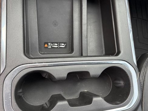 Used 2023 Chevrolet Silverado 2500 High Country w/ Safety Package II image 10