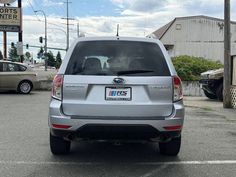 Used 2012 Subaru Forester 2.5X Premium AWD/4WD image 4