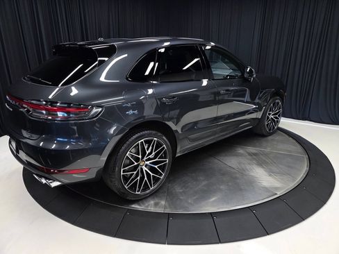 Used 2021 Porsche Macan Turbo AWD/4WD image 14