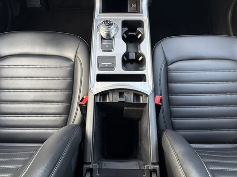 Certified 2024 Ford Edge SEL image 28