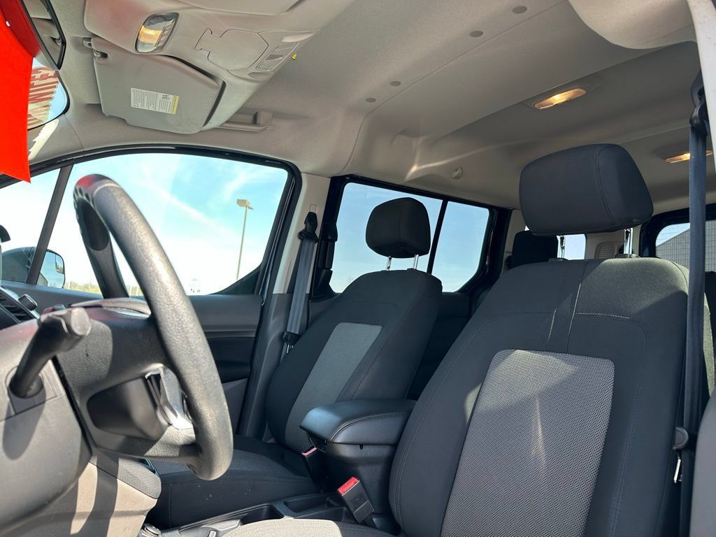 Used 2021 Ford Transit Connect XL FWD image 16
