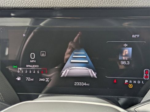 Used 2025 GMC Yukon Denali image 17