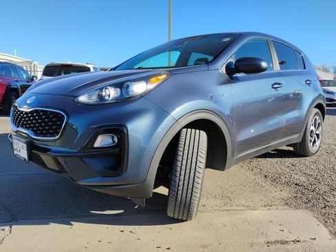 Used 2022 Kia Sportage LX image 1