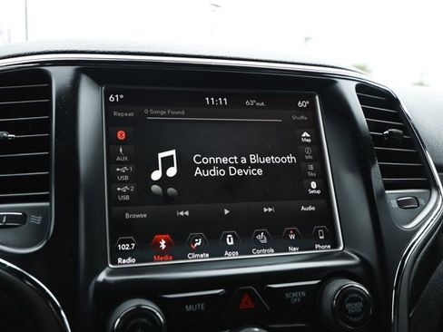 Used 2018 Jeep Grand Cherokee Altitude AWD/4WD image 16
