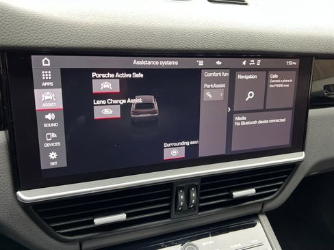 Used 2021 Porsche Cayenne image 41