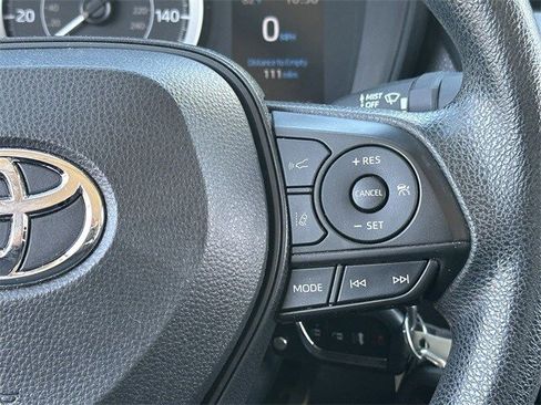 Used 2022 Toyota Corolla LE image 15