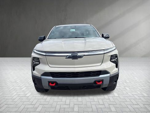 New 2026 Chevrolet Silverado EV Trail Boss w/ Premium Package image 9